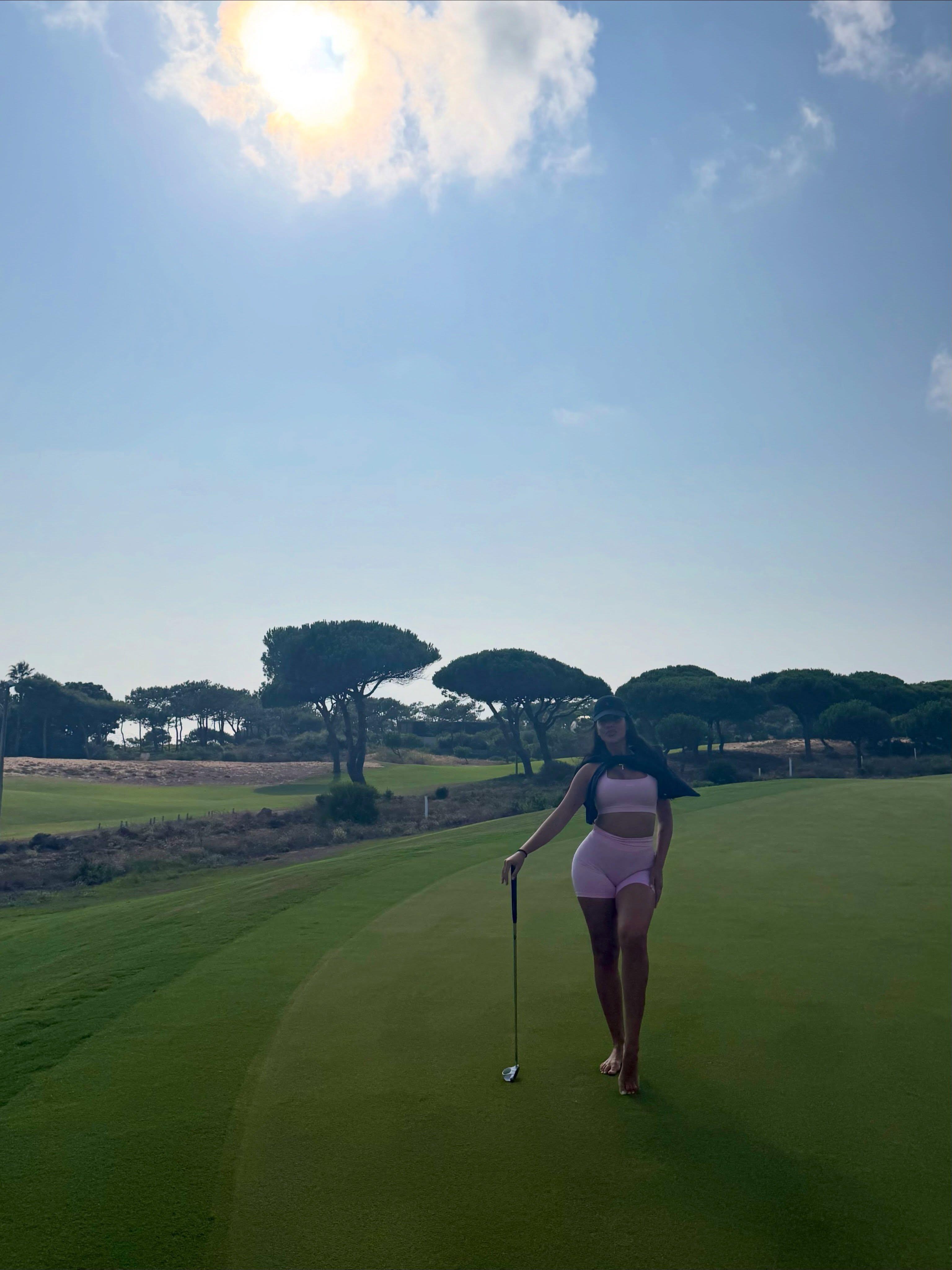 Georgina a praticar golfe com a família - Foto: Georgina Rodríguez/Instagram