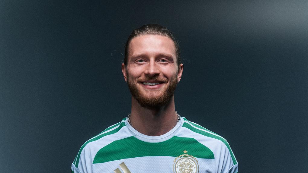 Kasper Hogh assina pelos católicos até 2030 - Foto: Celtic FC