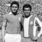 Eusébio e Cubillas, em jogo da 23ª jornada do Campeonato Nacional, época 1973/74 - Foto: ASF/PRESS PHOTO AGENCY