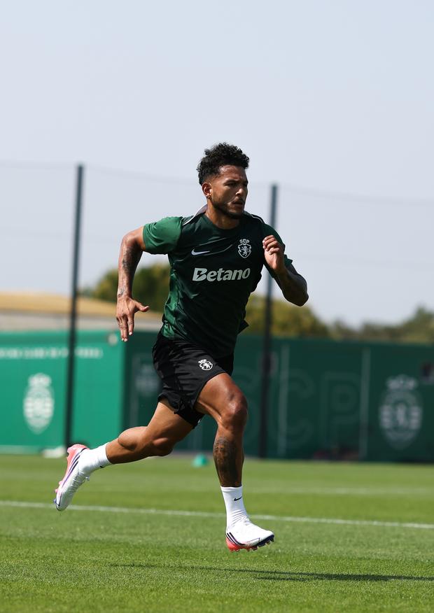 Suárez ainda não se mostrou oficialmente desde o último Mundial - Foto: SPORTING CP