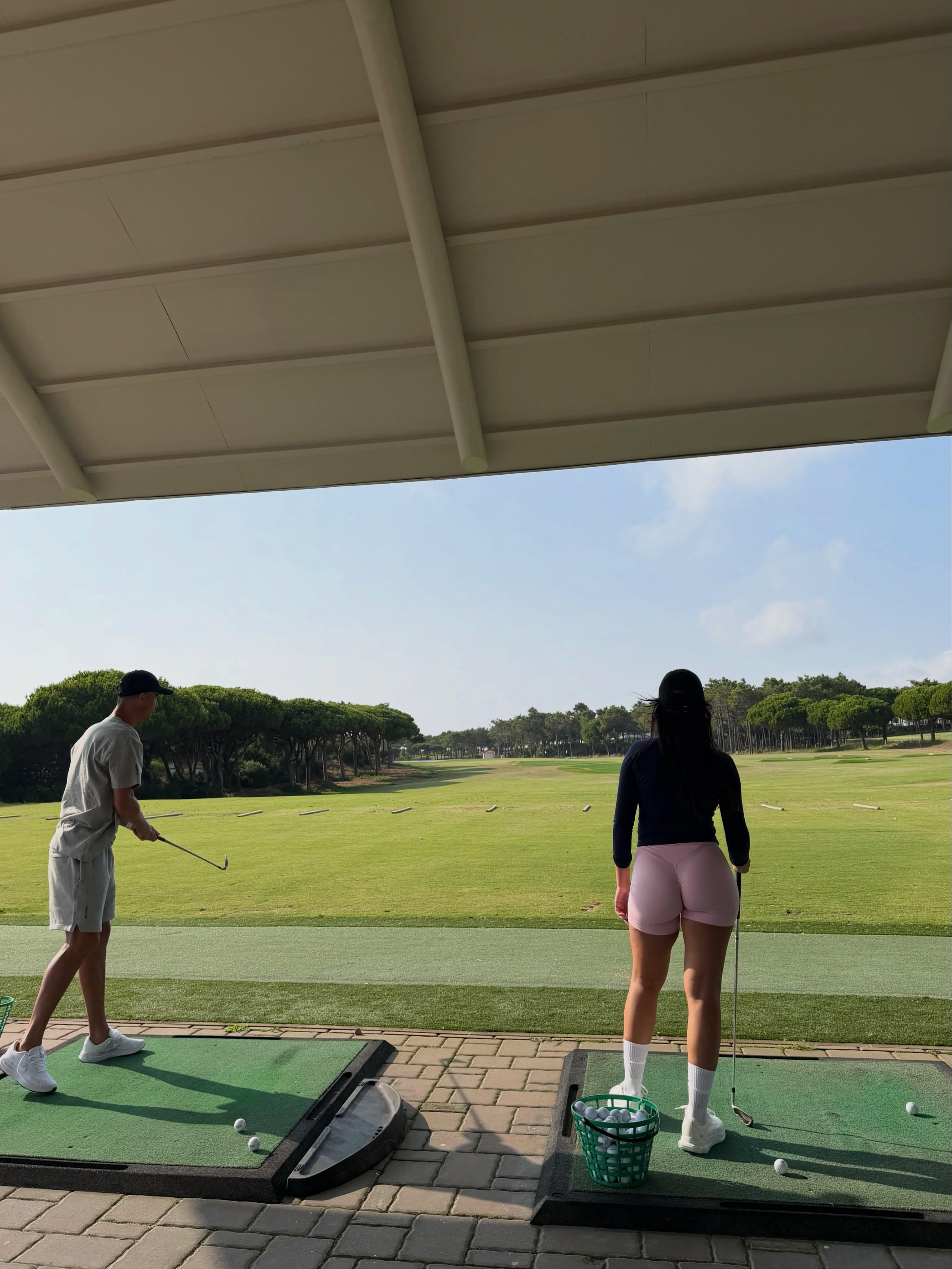 Georgina a praticar golfe com a família - Foto: Georgina Rodríguez/Instagram