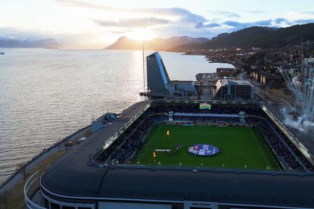 Vista impressionante: imagens do mágico estádio do Molde