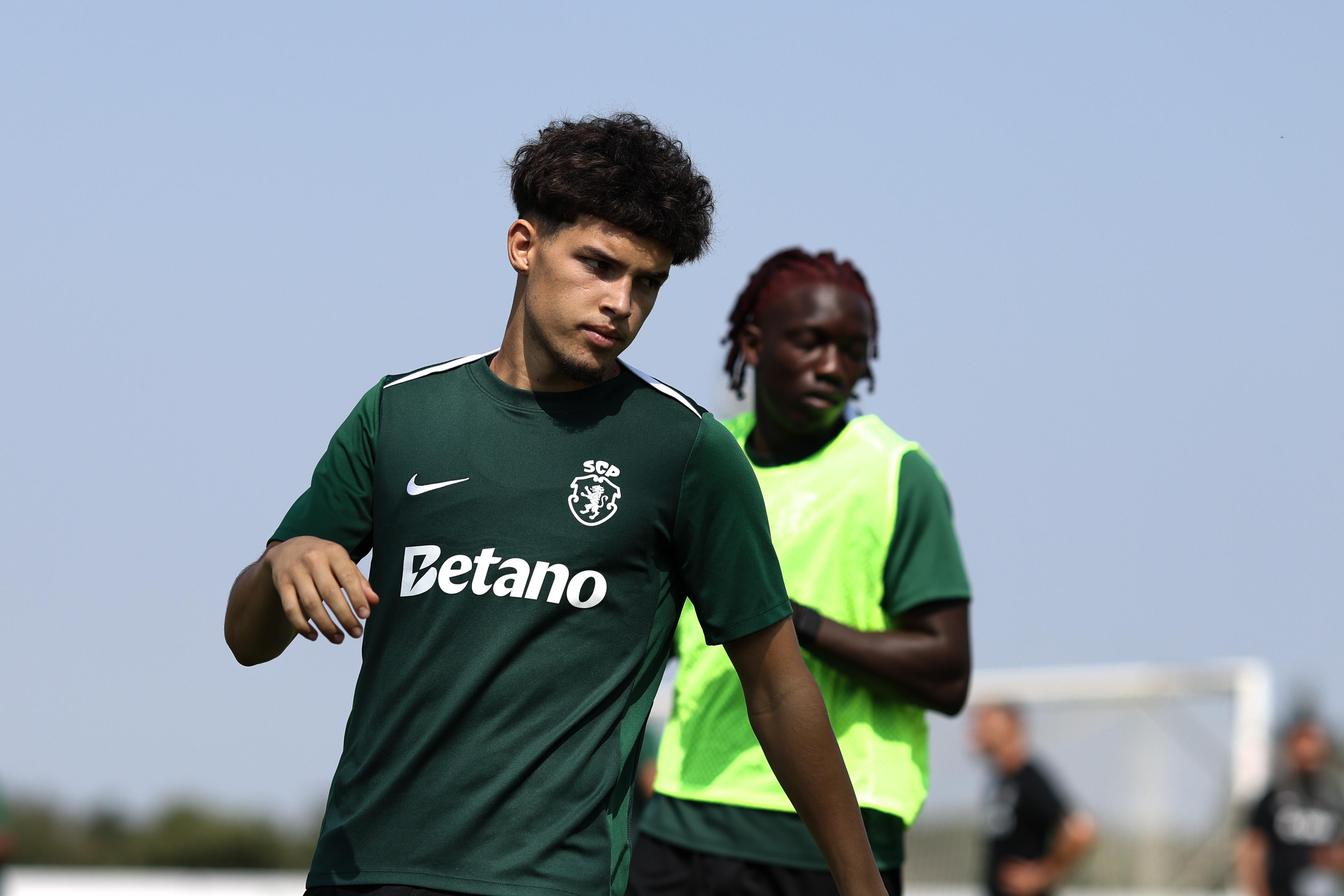 Flávio Gonçalves (Sporting): uma das surpresas da pré-época. O extremo de 19 anos ganhou espaço à boleia de um pé direito virtuoso e da critividade que apresenta no último terço. Comparações com Pedro Gonçalves não são novas