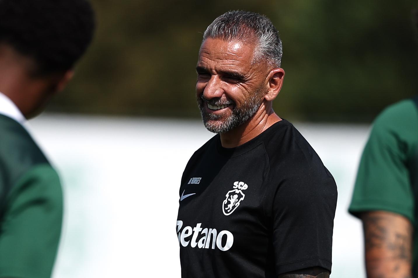 Rui Borges treme mas não cai e vai continuar ao leme dos leões - Foto: SPORTING CP