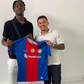 Gyovani Maieco no momento da oficialização como novo jogador do Alverca (gyovanimaeco/Instagram)