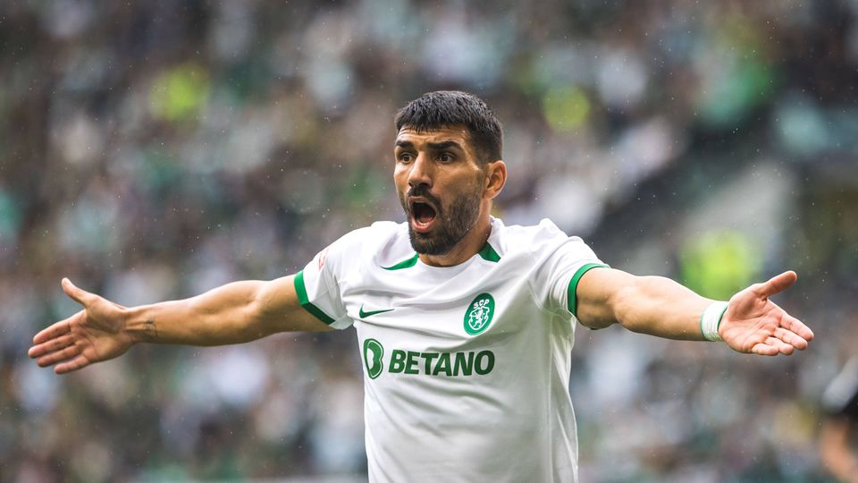 Sporting: complica-se a saída de Ricardo Esgaio