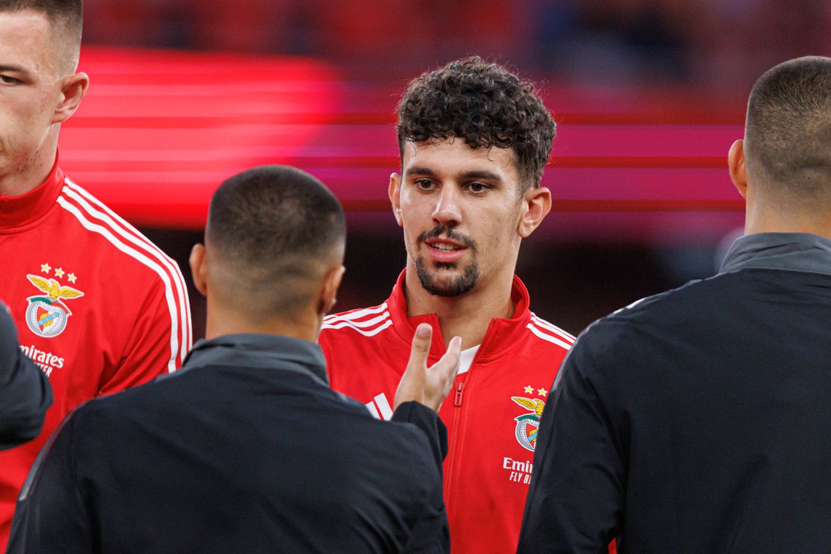 Dois jogadores do Benfica debaixo de olho no dérbi