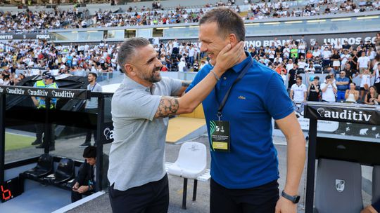 Treinador do Zrinjski acredita em reviravolta frente ao V. Guimarães