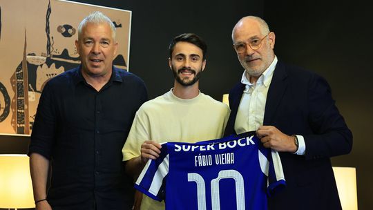 FC Porto: Fábio Vieira só volta em outubro