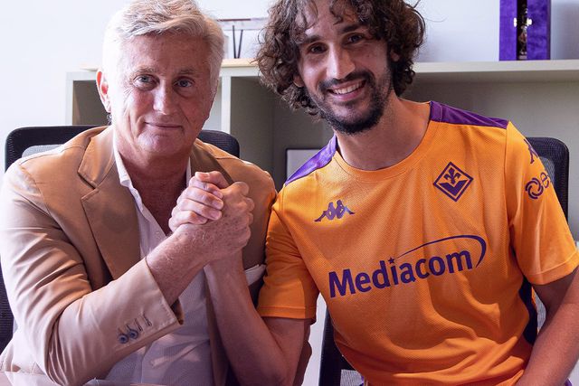 Oficial: Milan de Paulo Fonseca empresta médio à Fiorentina