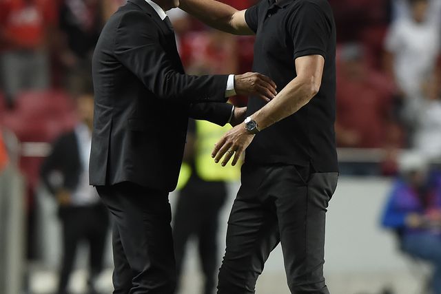 Benfica parece que já mudou de treinador…