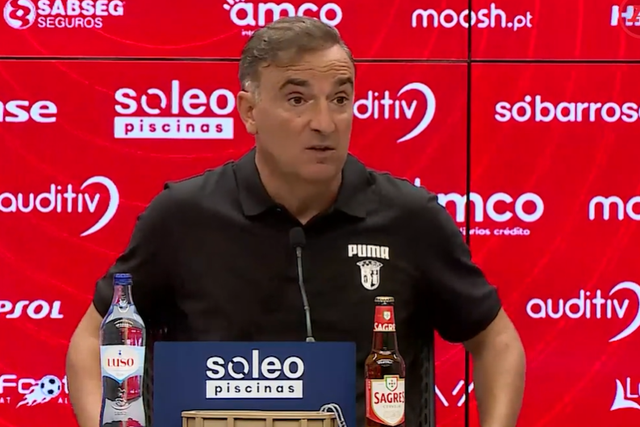 Carlos Carvalhal e o duelo com o Rapid Viena: «Vamos ter de fazer golos»