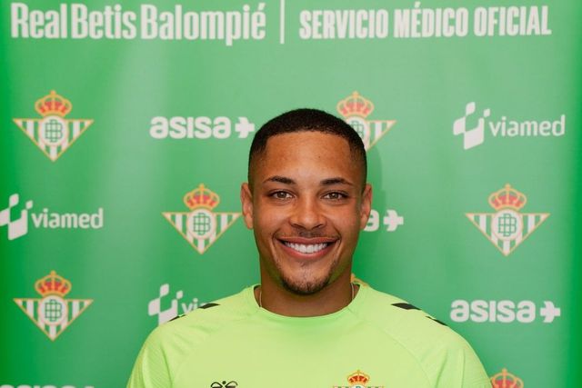 Joaquín diz que foi «fácil» desviar Vítor Roque do Sporting