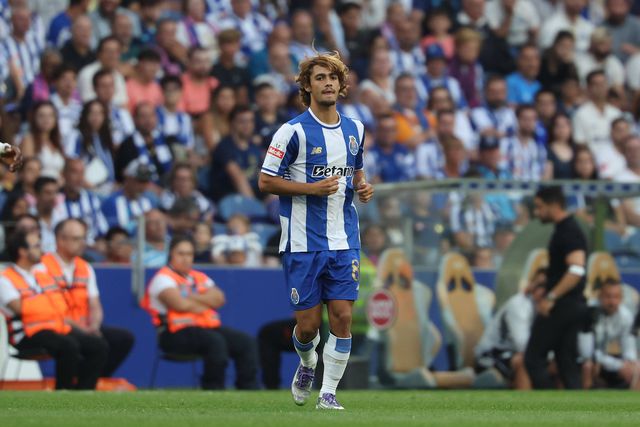 Mercado FC Porto: Al Ittihad estuda opções a Mora e negócio arrefece