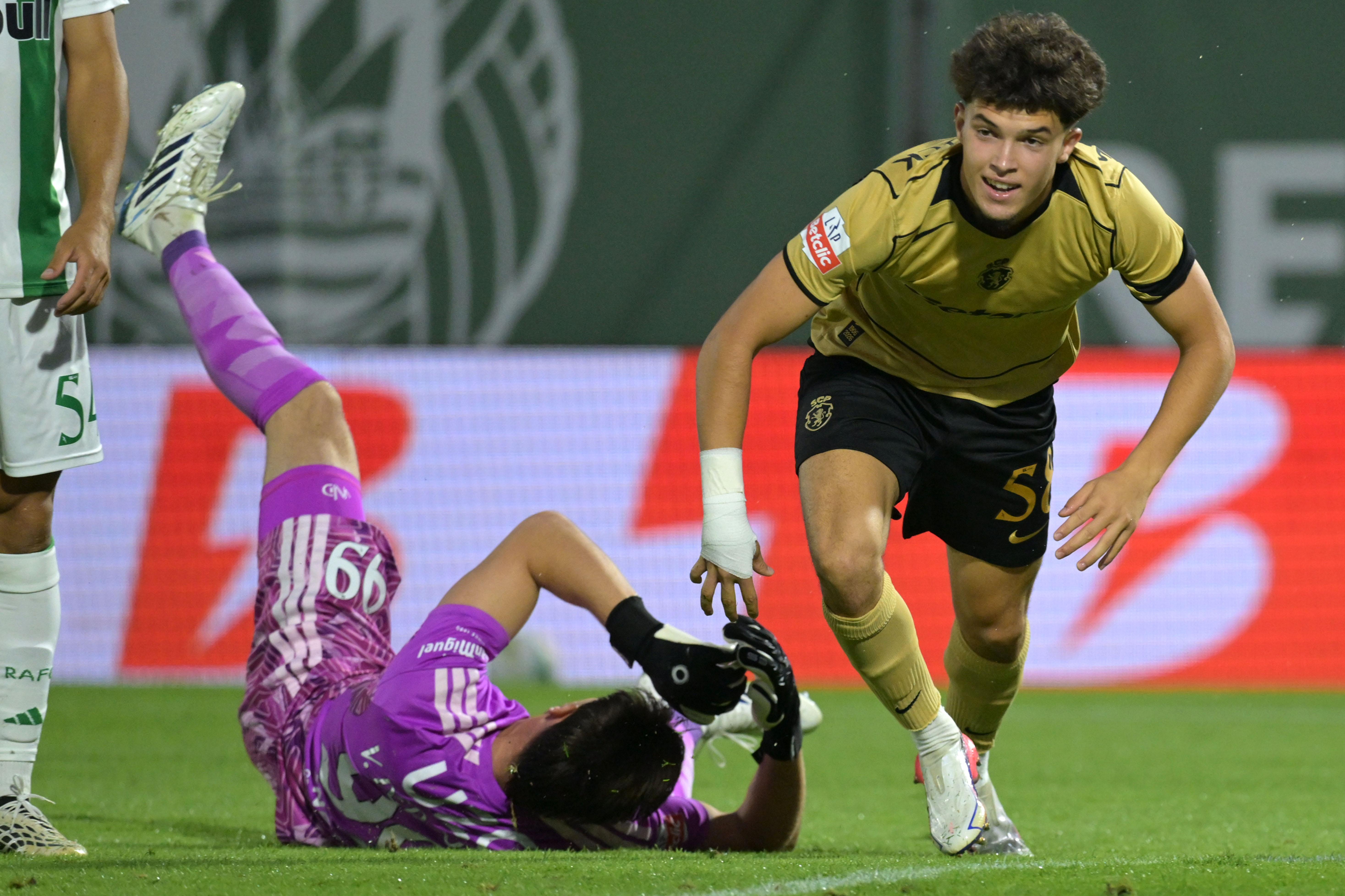 Flávio Gonçalves abriu o marcador nos Arcos - Foto: FERNANDO VELUDO/LUSA