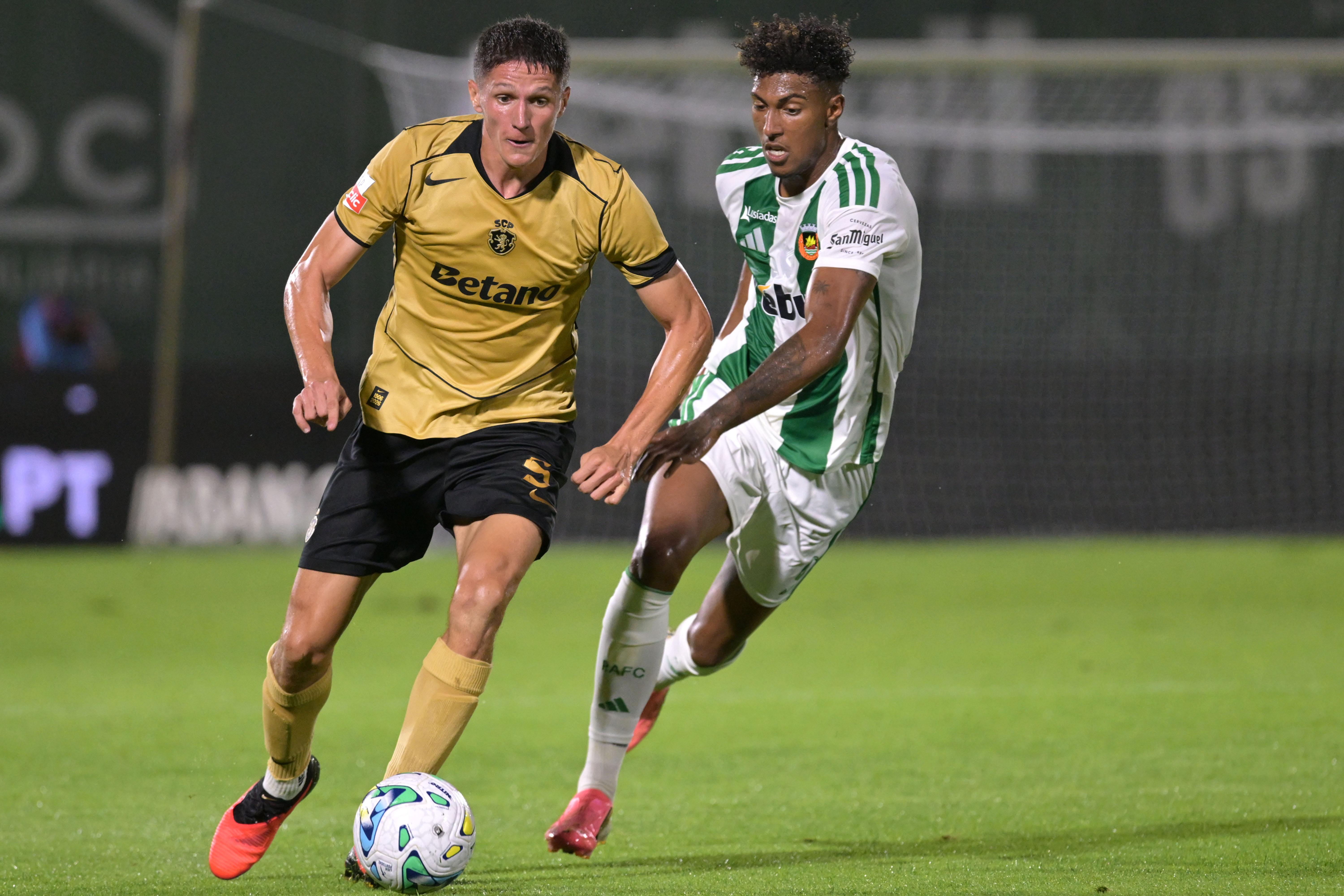 Altimira voltou a merecer a confiança de Rui Borges (Rio Ave-Sporting)