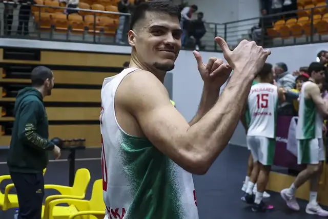 O extremo Diogo Brito é elemento habitual no cinco incial escolhido por Mário Gomes        Fotografia FPB