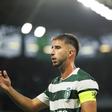 Sporting com uma alteração no centro da defesa
