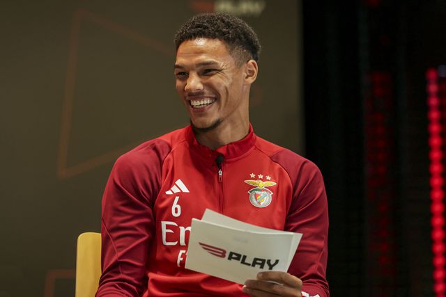 Benfica: a imperdível partida de Bah a Aursnes (vídeo)