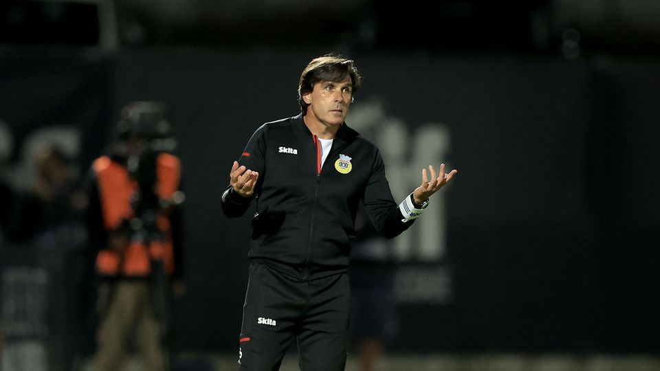 Arouca: Daniel Ramos castigado por pontapear garrafa