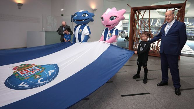 FC Porto: Pinto da Costa hasteou bandeira no 130.º aniversário