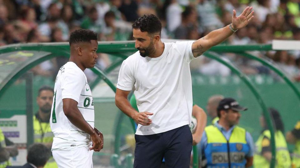 Geny Catamo num lote restrito no Sporting