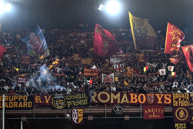 Roma a ferro e fogo: «Chega desta m...»