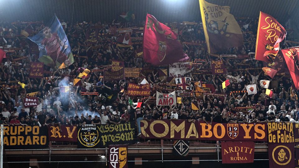 Roma a ferro e fogo: «Chega desta m...»