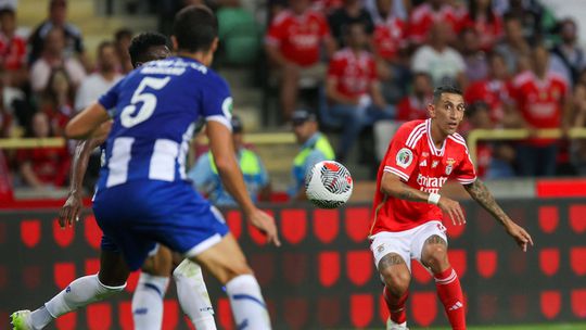Benfica-FC Porto: segundo 'round' da época, novos atores e a Luz cansada de festas alheias...