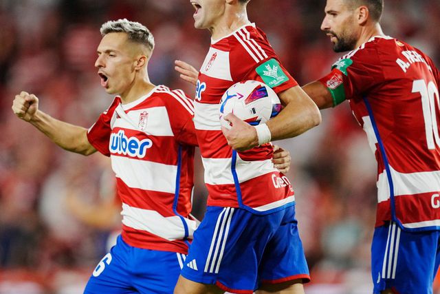 André Ferreira no empate do 'aflito' Granada contra o Bétis de William Carvalho