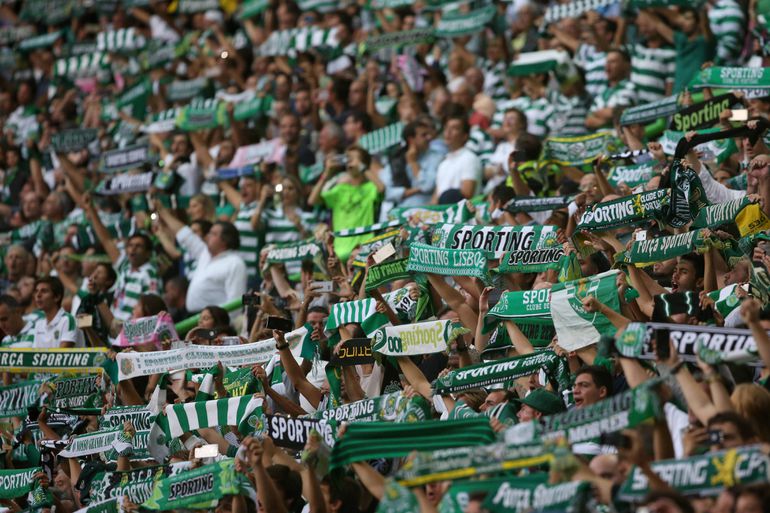 Adeptos do Sporting têm acompnhado a equipa de norte a sul do país