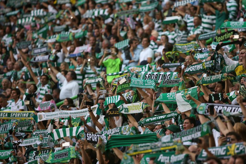 Adeptos do Sporting têm acompnhado a equipa de norte a sul do país