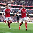 Arsenal ganha nos descontos e é lider, Marco Silva bate NES