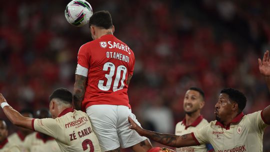 Os destaques do Benfica: o líder, o polvo, o mágico  e até o atirador de arco e flecha