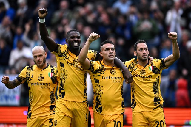Inter reage à derrota no dérbi de Milão e vence Udinese