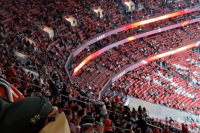 Benfica homenageia na Luz adepto que morreu a caminho do Bessa