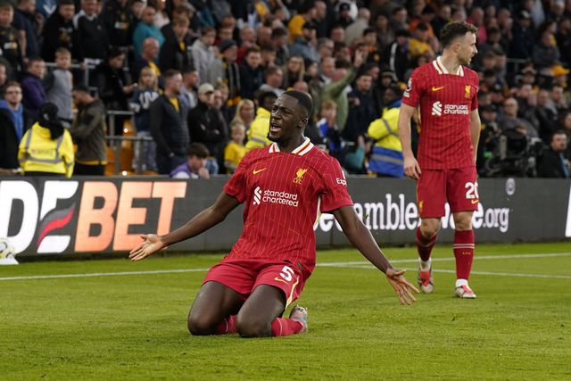 Premier League: Liverpool vence com a ajuda de Diogo Jota e é líder