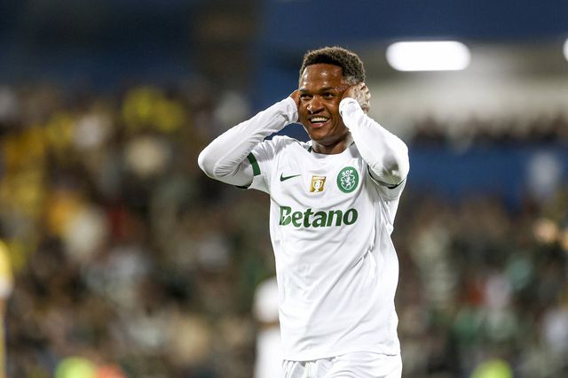 Rúben Amorim dá novas funções a Geny Catamo no Sporting