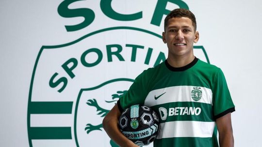 Médio do Sporting fratura perónio