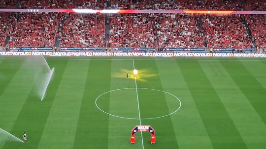 Águia Vitória falha a aterragem antes do Benfica-Gil Vicente