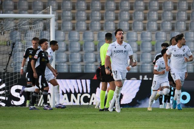 Segunda parte à Vitória não deu… para a vitória (crónica)