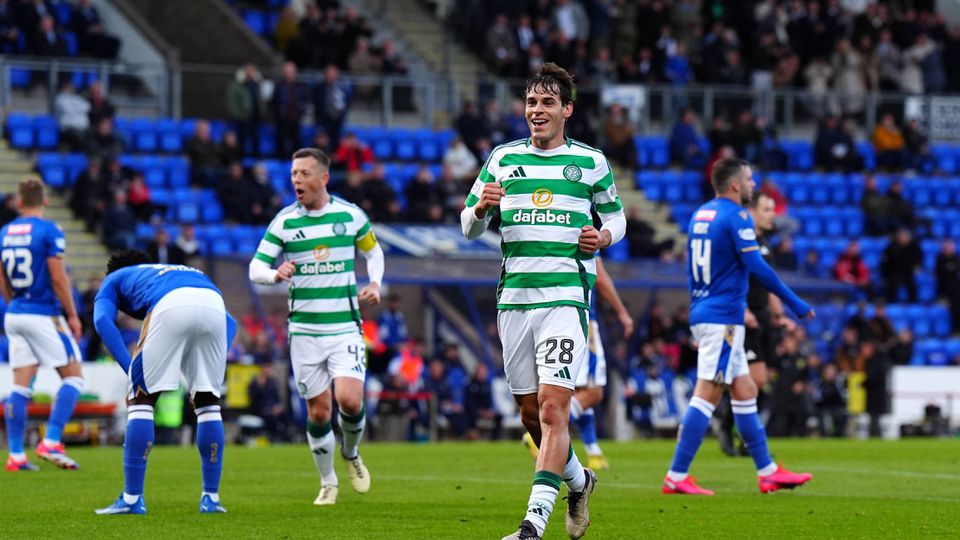 Paulo Bernardo marca e assiste na goleada do Celtic