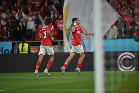 Benfica: «Jogar aqui e marcar é incrível!»