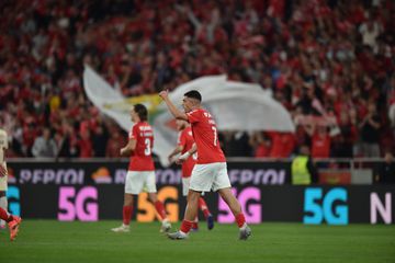 Benfica: «Jogar aqui e marcar é incrível!»