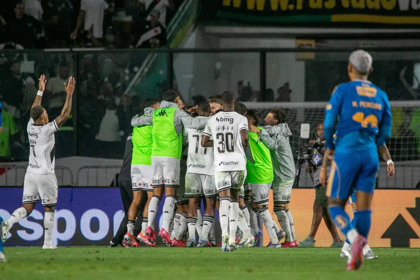 Vasco afunda Cruzeiro! Jardim em choque
