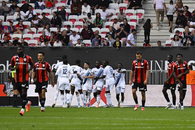 Adversário de FC Porto e SC Braga concede empate no final do jogo