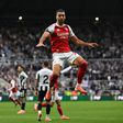 Newcastle-Arsenal: reviravolta dramática (com VAR à mistura) decide o jogo!