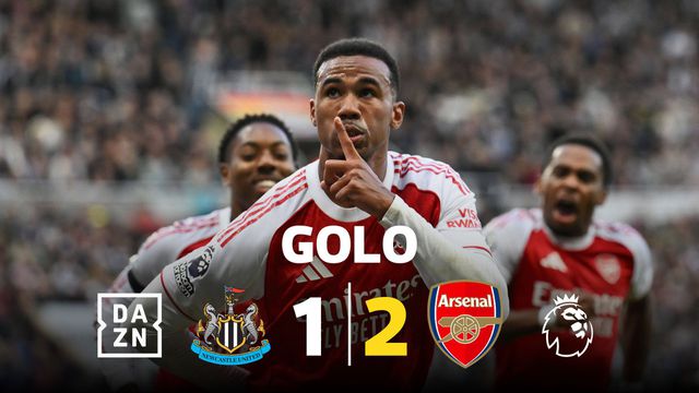 Gabriel Magalhães calou os adeptos do Newcastle aos 90+6’