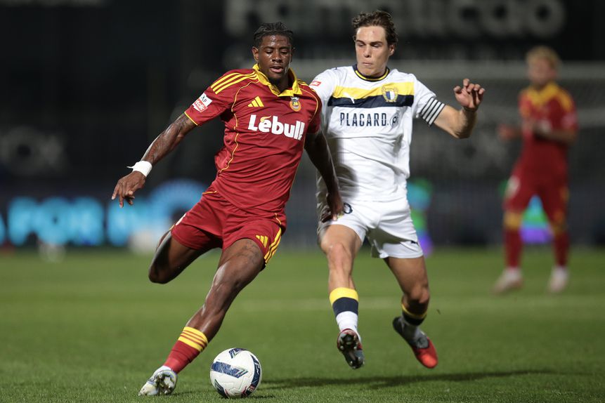 Capitão dos azuis e brancos do Minho voltou a espalhar magia - Foto: Manuel Fernando Araújo/LUSA