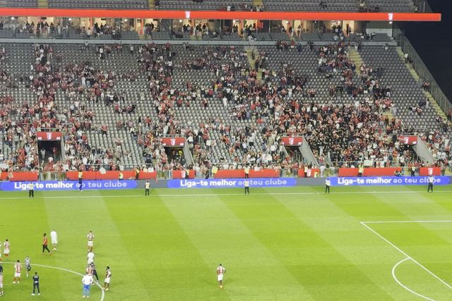 Adeptos do SC Braga protestam após mais uma derrota no campeonato